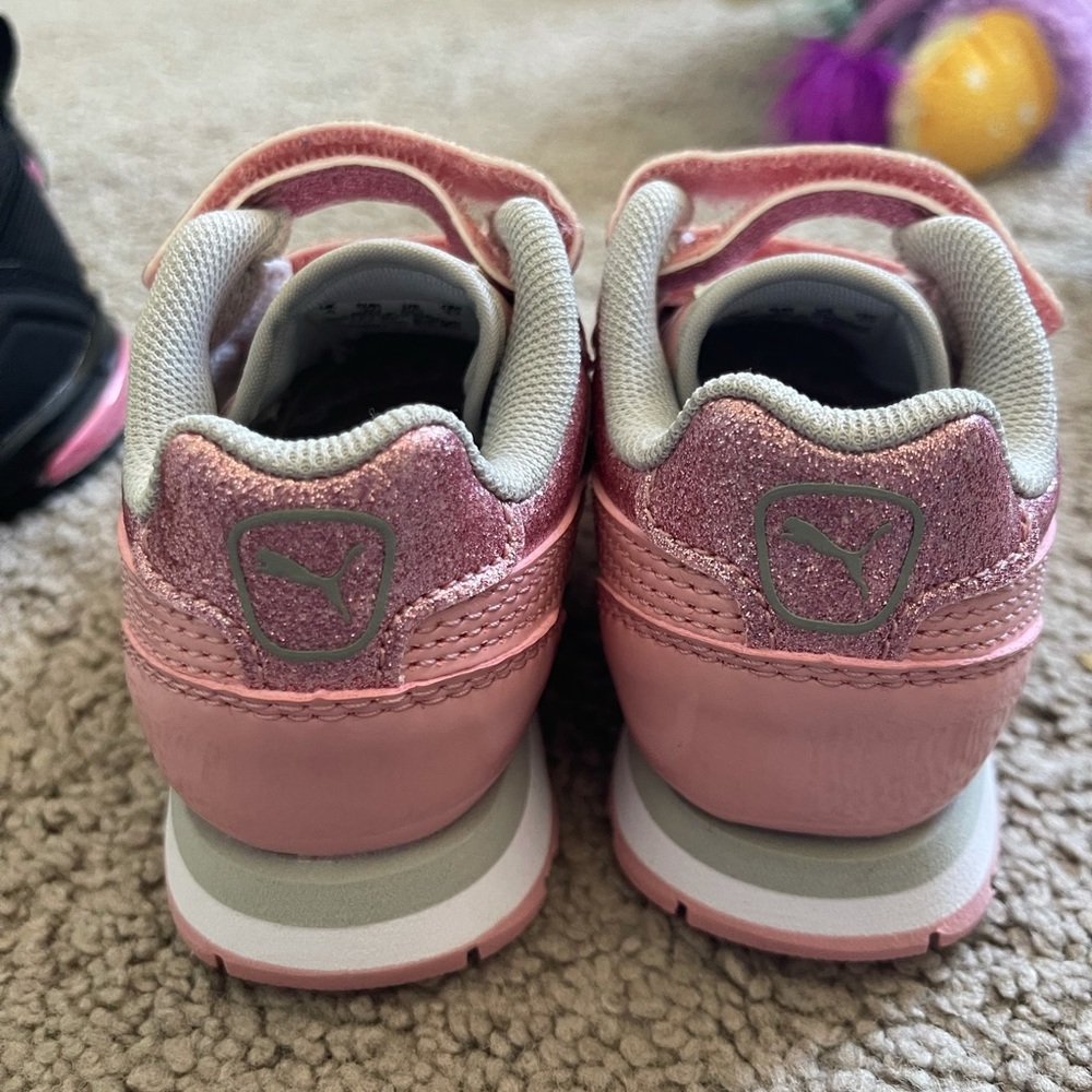 SHOES FOR KIDS - Picture 6 of 11